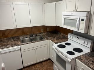 12 Sheppard St APT A, Charleston, SC 29403