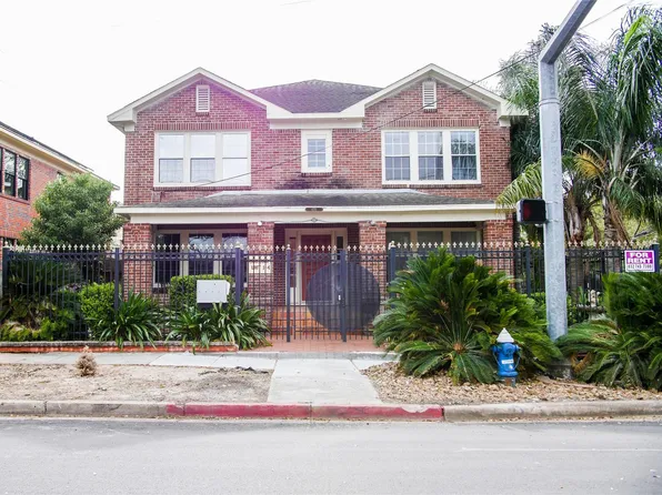 4315 La Branch St APT 4, Houston, TX 77004