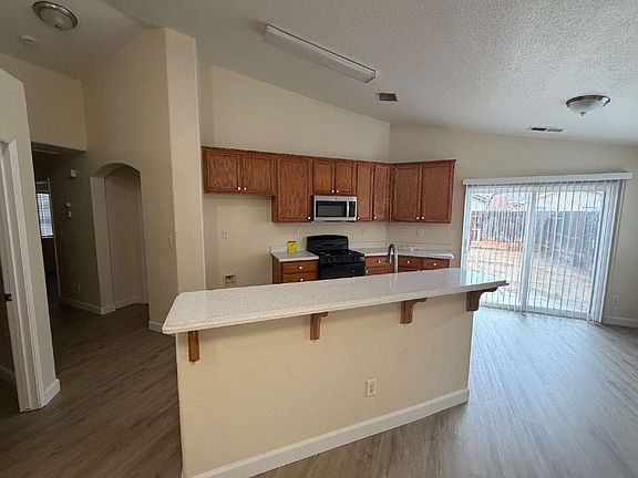5th image of 2101 W Antley St