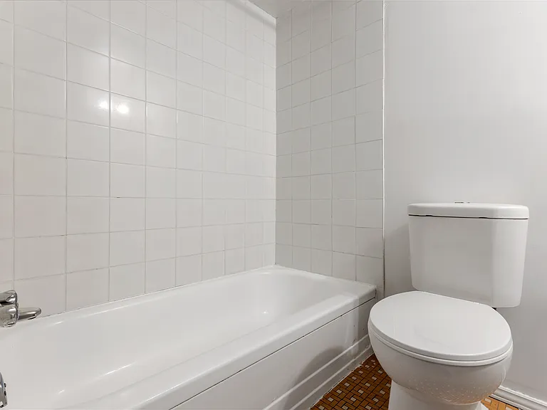 335 Cooper St — Photo 35