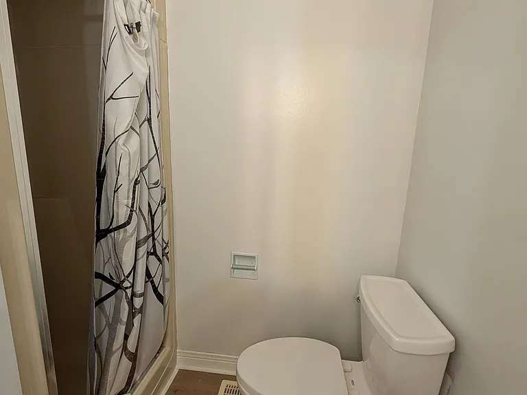 23 Union St — Photo 17