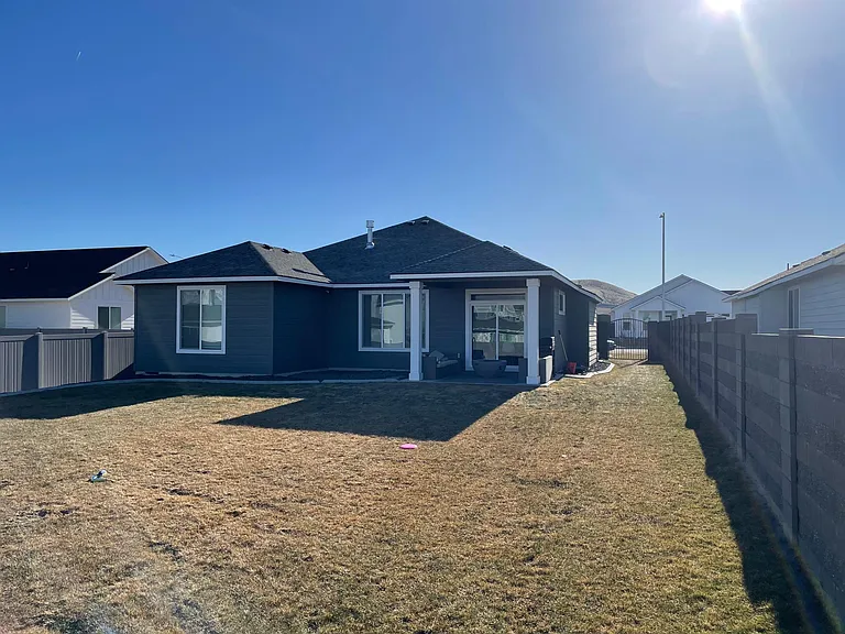 4658 View Dr — Photo 21