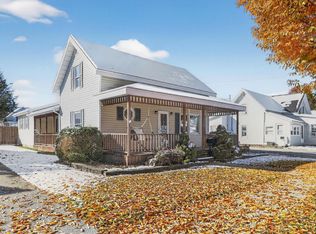 212 Cherry St, Blissfield, MI