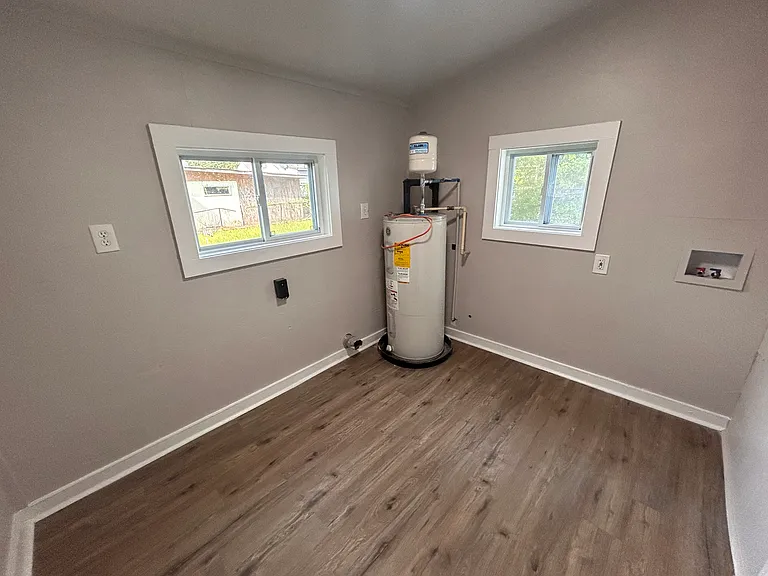 2211 Utah St — Photo 17