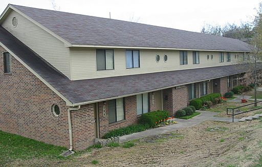1st image of 764 N Storer Ave
