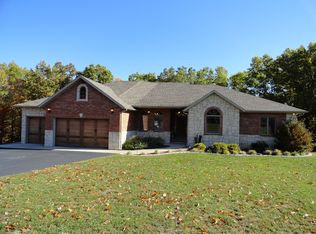 9 Mission Rdg, Reeds Spring, MO 65737