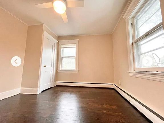 4th image of 145 Carley Ave #3F
