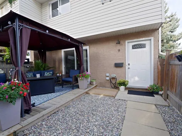 1915 S 18th Ave N #9, Lethbridge, AB T1H 4V6