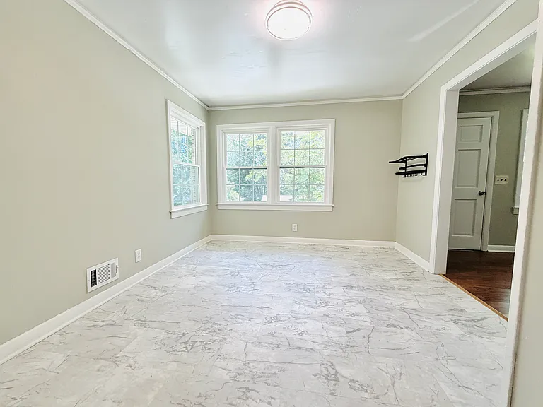 836 Delverton Rd — Photo 6