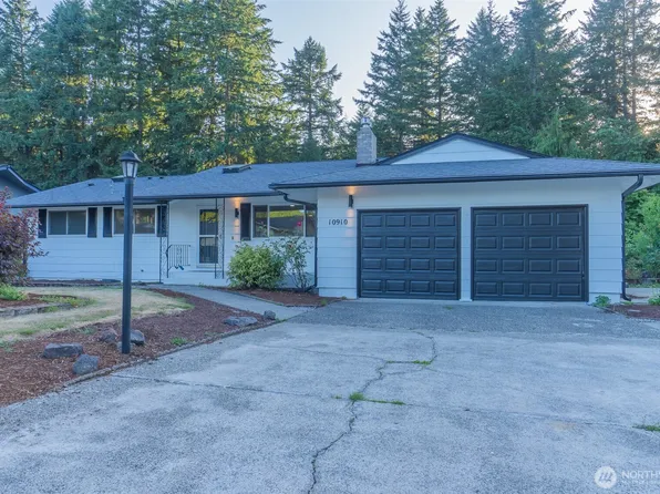 10910 114th Ave SW, Tacoma, WA 98498