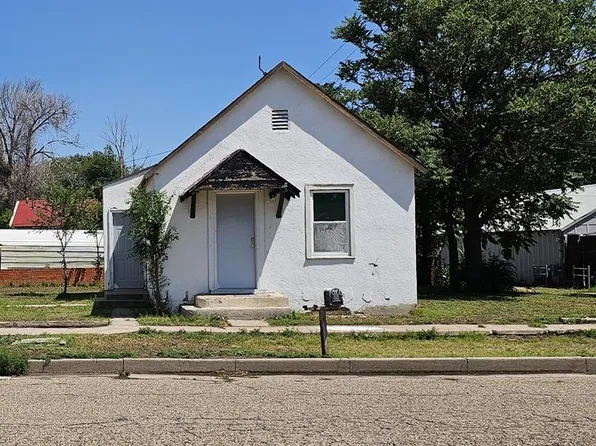 608 W Walnut St, Lamar, CO 81052