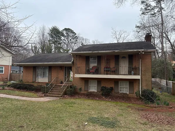 1215 Brockton Ln, Charlotte, NC 28226