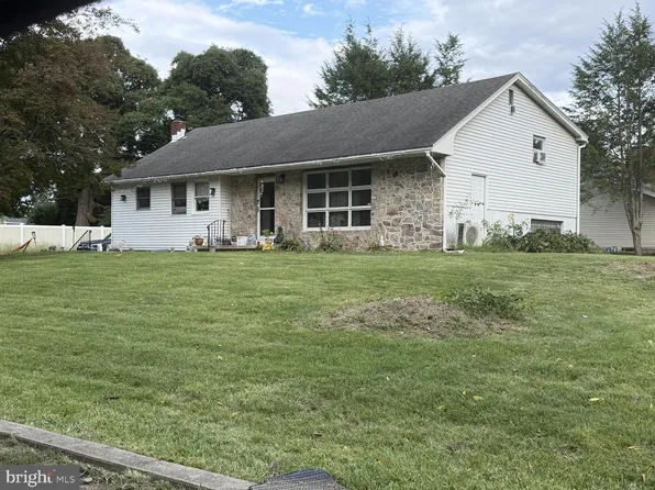 310 Kentucky Ave, Reading, PA 19605