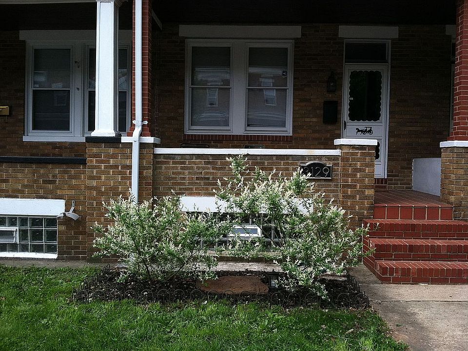 Picture of the Front of the House