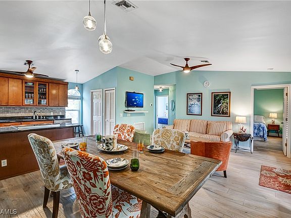 4th image of 225 Nature View Ct