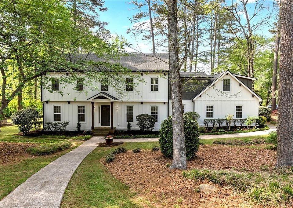 1st image of 3839 Vinyard Way NE