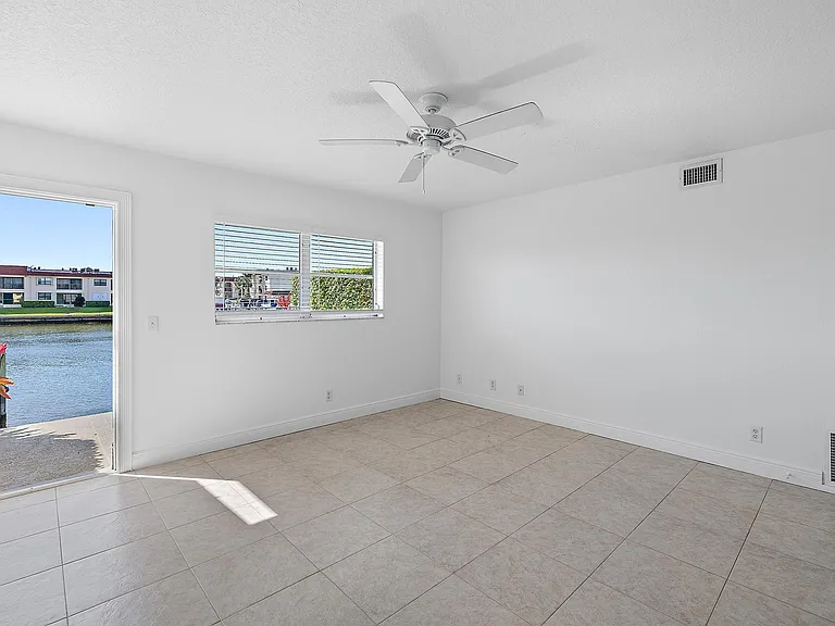316 Southwind Ct #107 — Photo 16