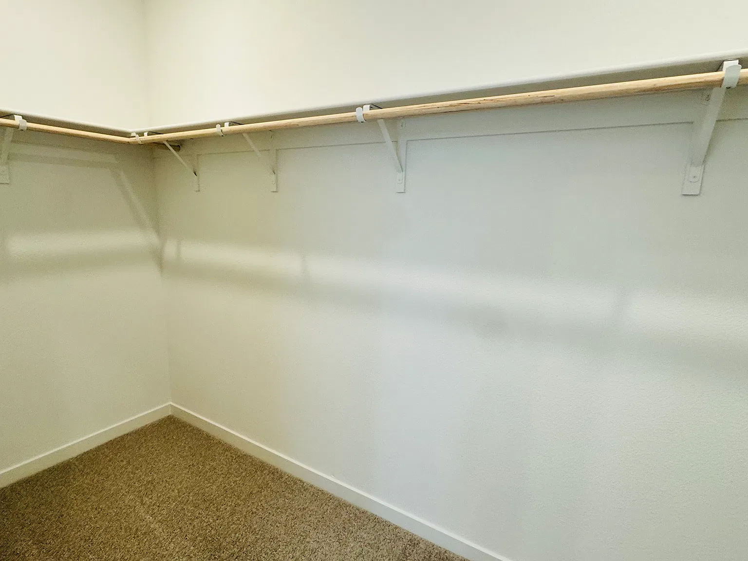4 bed, 2310 sqft, $3,795 — Photo 4