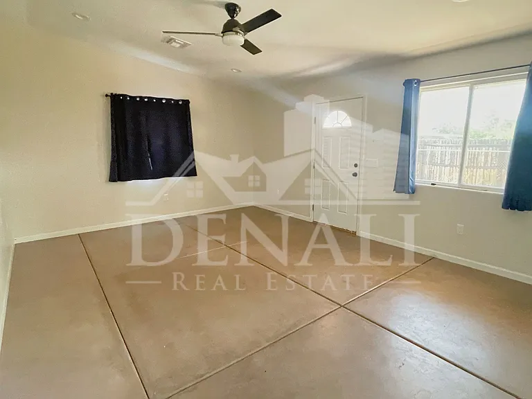 2618 N Sparkman Blvd #2 — Photo 4