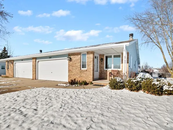 3145 Tobermory Dr, Green Bay, WI 54311