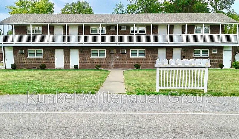 9940-7 Old Lincoln Trl