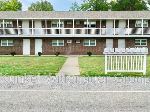 9940-7 Old Lincoln Trl, Fairview Heights, IL 62208