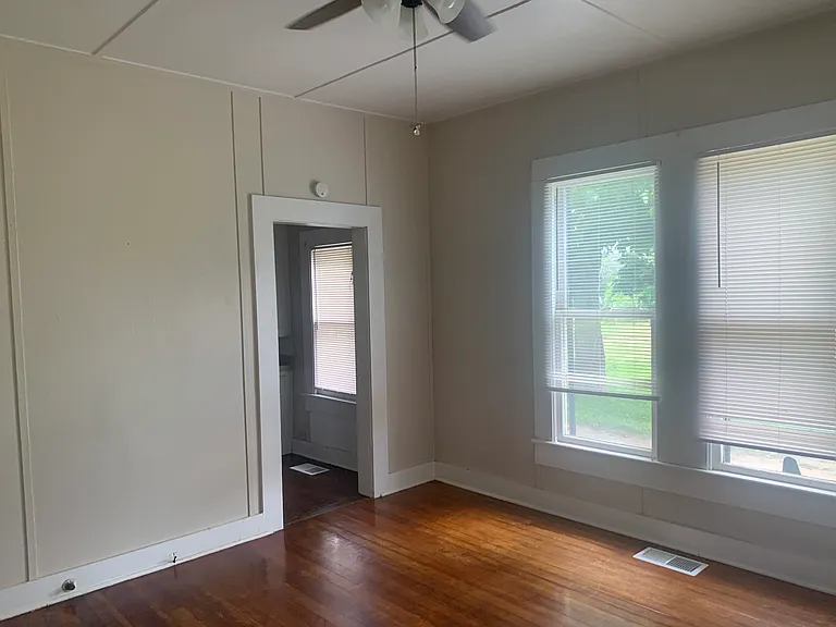 346 Cottage St #B — Photo 9