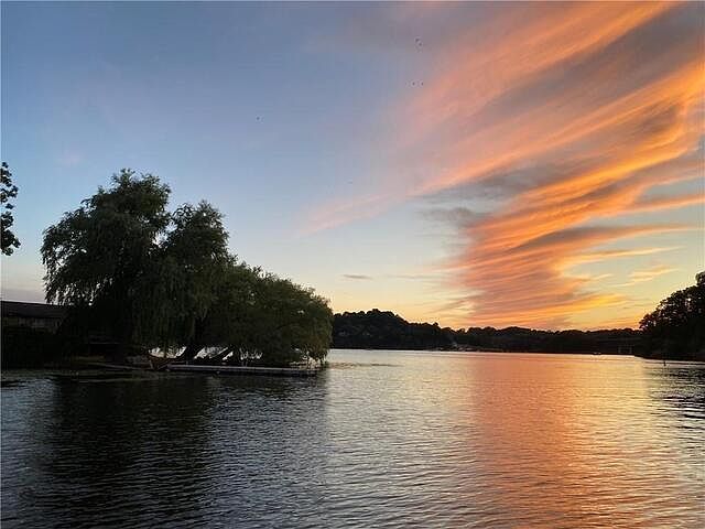 1st image of 984 Glen Edith Dr #Fr