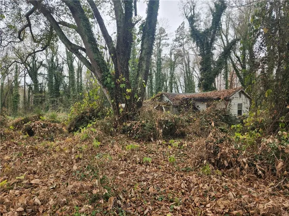 103 Jenkins Pl, Clemson, SC 29631