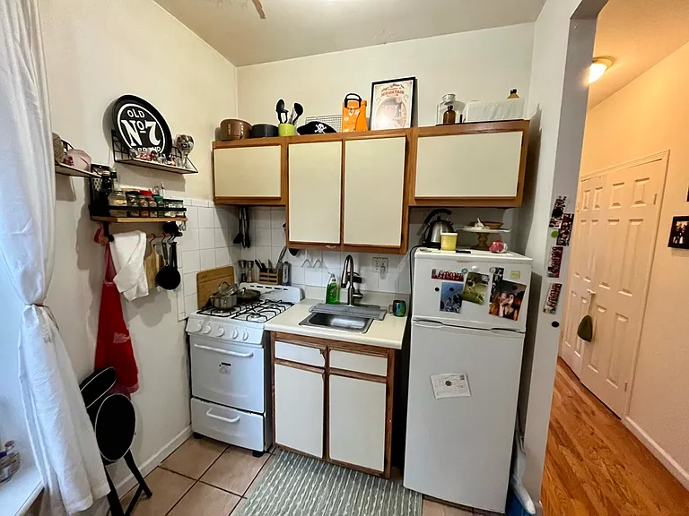 166 Orchard St #4D — Photo 6
