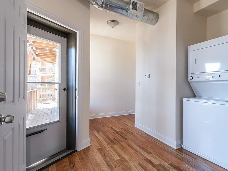 3945-59 N. Janssen Ave. — Photo 26