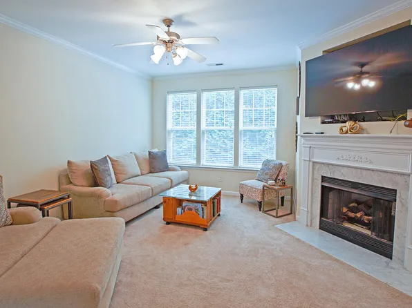 5113 Lady Of The Lake Dr, Raleigh, NC 27612