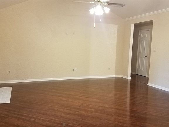 3rd image of 773 Seina Vista Dr
