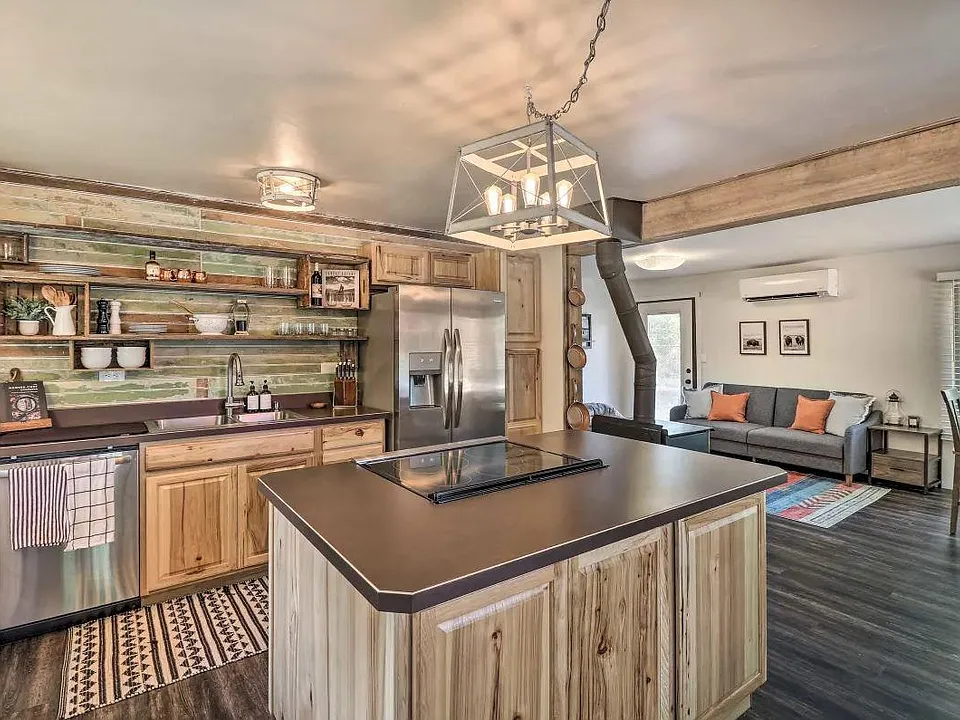 7085 Highway 2 E