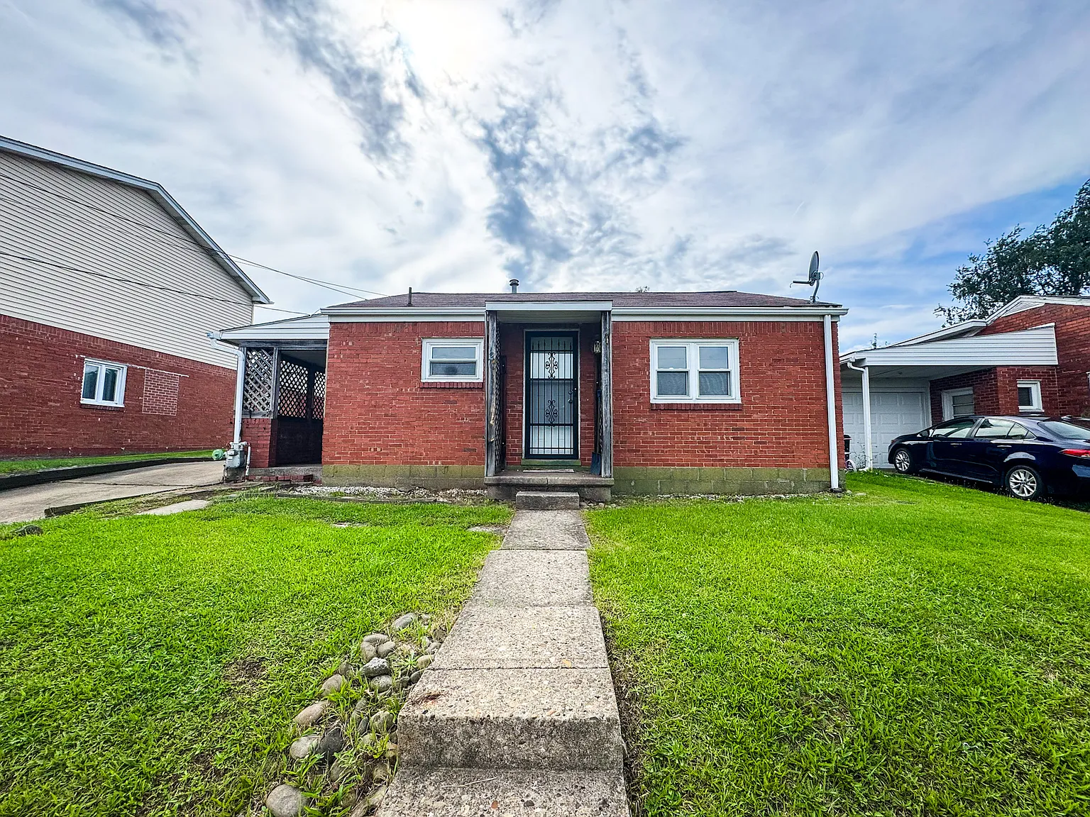 125 Delrose Drive - 1 — Photo 1