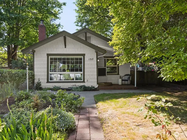 1317 Tullis Street NE, Olympia, WA 98506