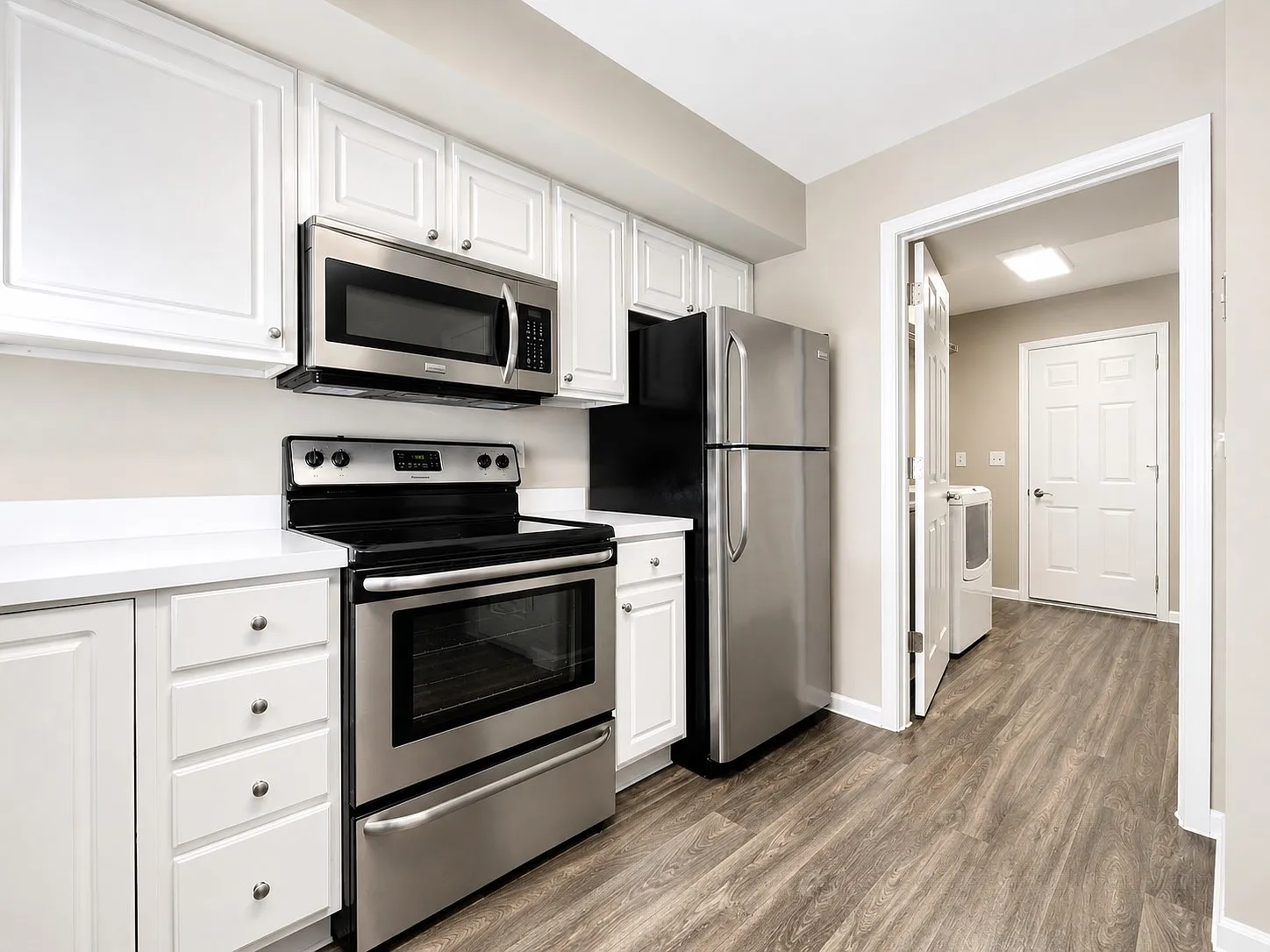 2 bed, 1579 sqft, $1,999 — Photo 4