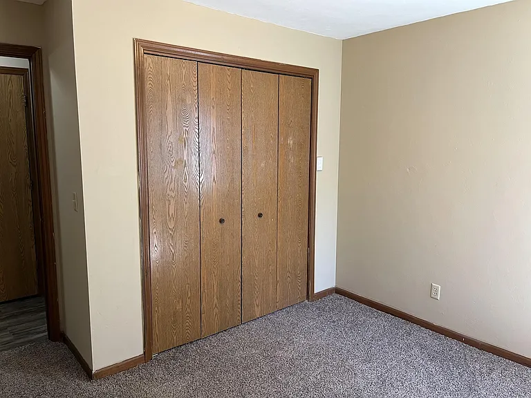 122 Burke Ave #11 — Photo 8