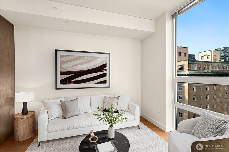 5th image of 121 Stewart Street #1502