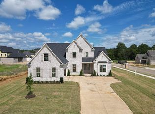 1230 Mountain Side Dr #190, Collierville, TN 38017
