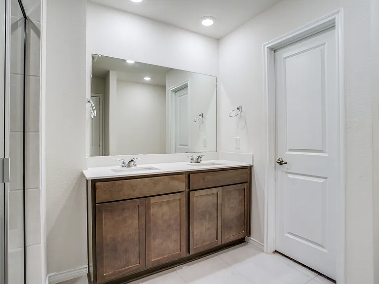 627 Willow View Way — Photo 6