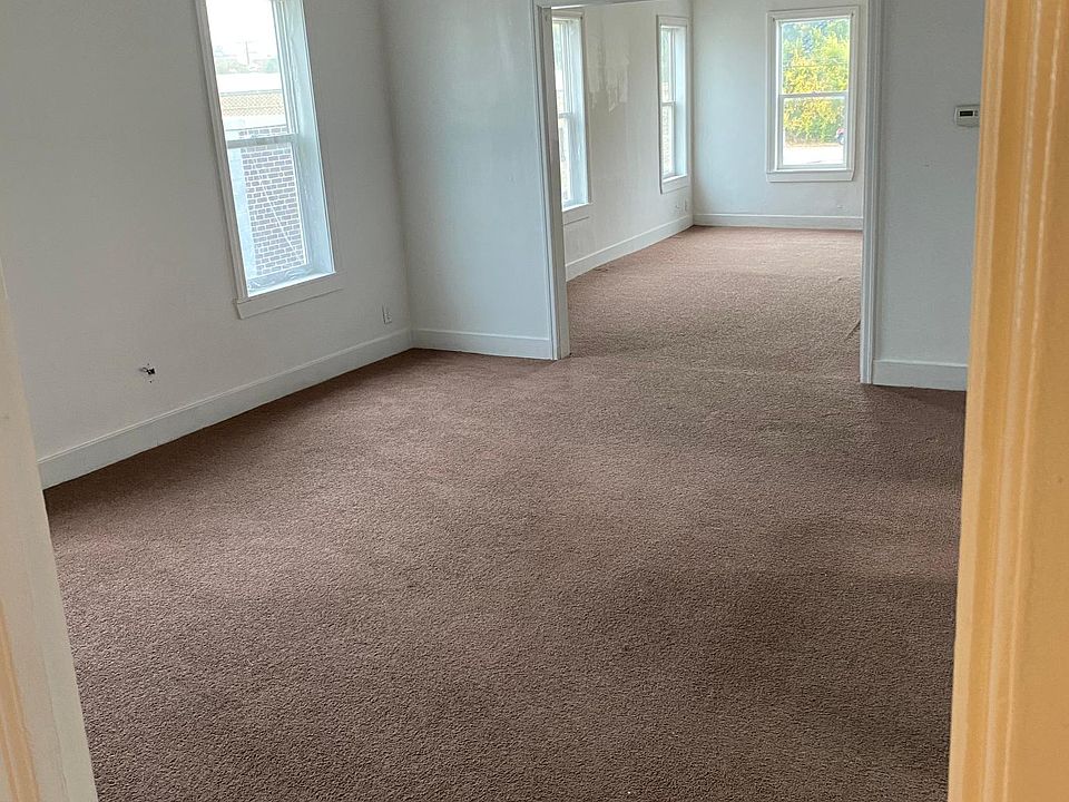 1st image of 560 N Chicago St #2