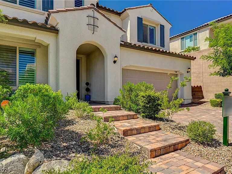 3741 Glasstop Dr — Photo 4