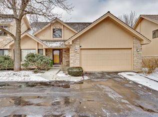 38 Red Oak Court, Burr Ridge, IL 60527