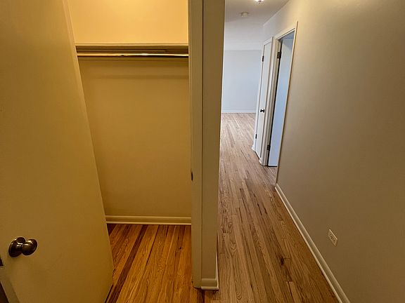 5th image of 6010 N Winthrop Ave APT 307