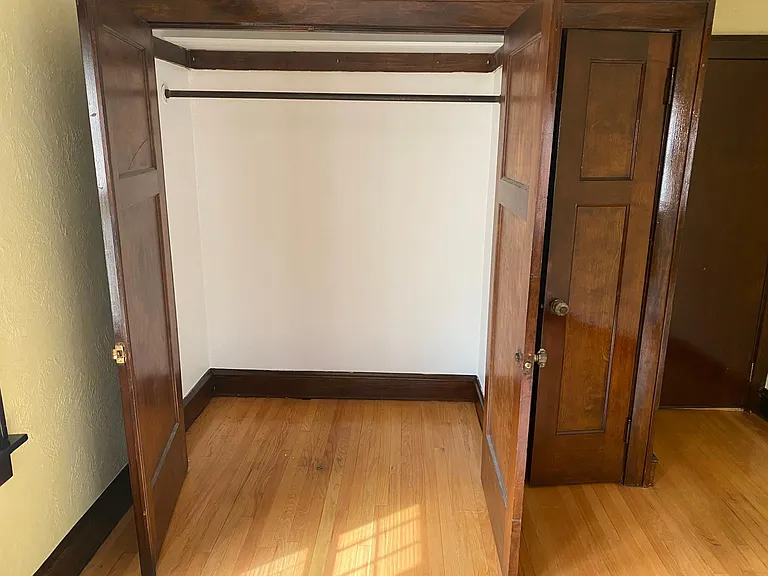 2220 N Bremen St #4 — Photo 10