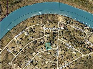 146 Groton St, Hollister, MO 65672