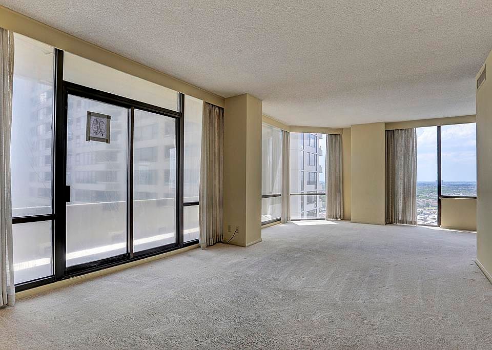 1st image of 14 Greenway Plz Unit 20P