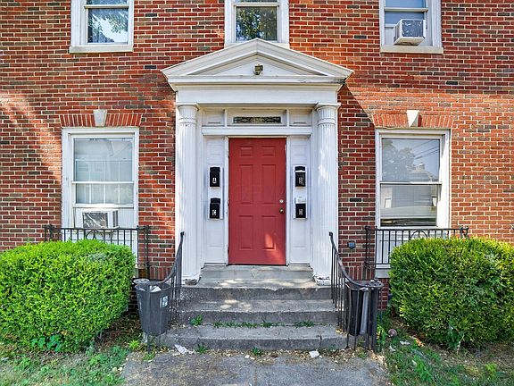3rd image of 439 Linwood Ave