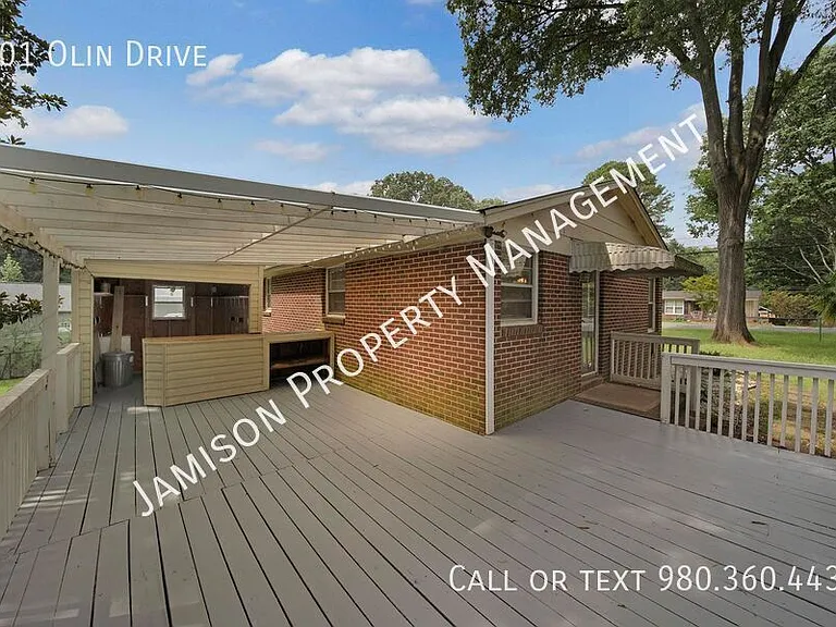 501 Olin Dr — Photo 18